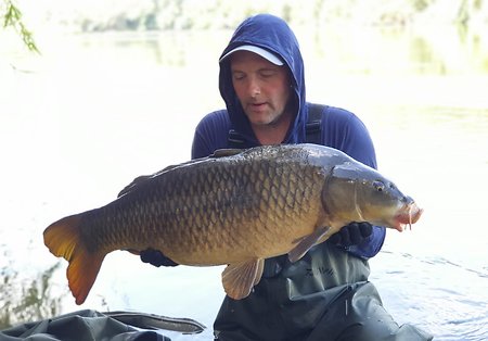 Carp fishing the River Ebro. Chris28